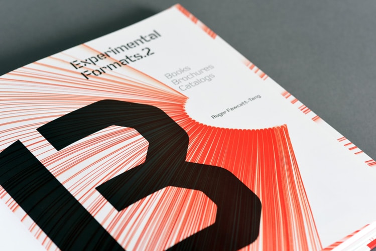 Experimental Formats.2 – Books, Brochures, Catalogs, © RotoVision. Design by Struktur Design using Foundry Fabriek.